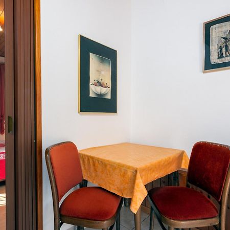 Apartments With A Parking Space Medulin - 7494 Exterior foto