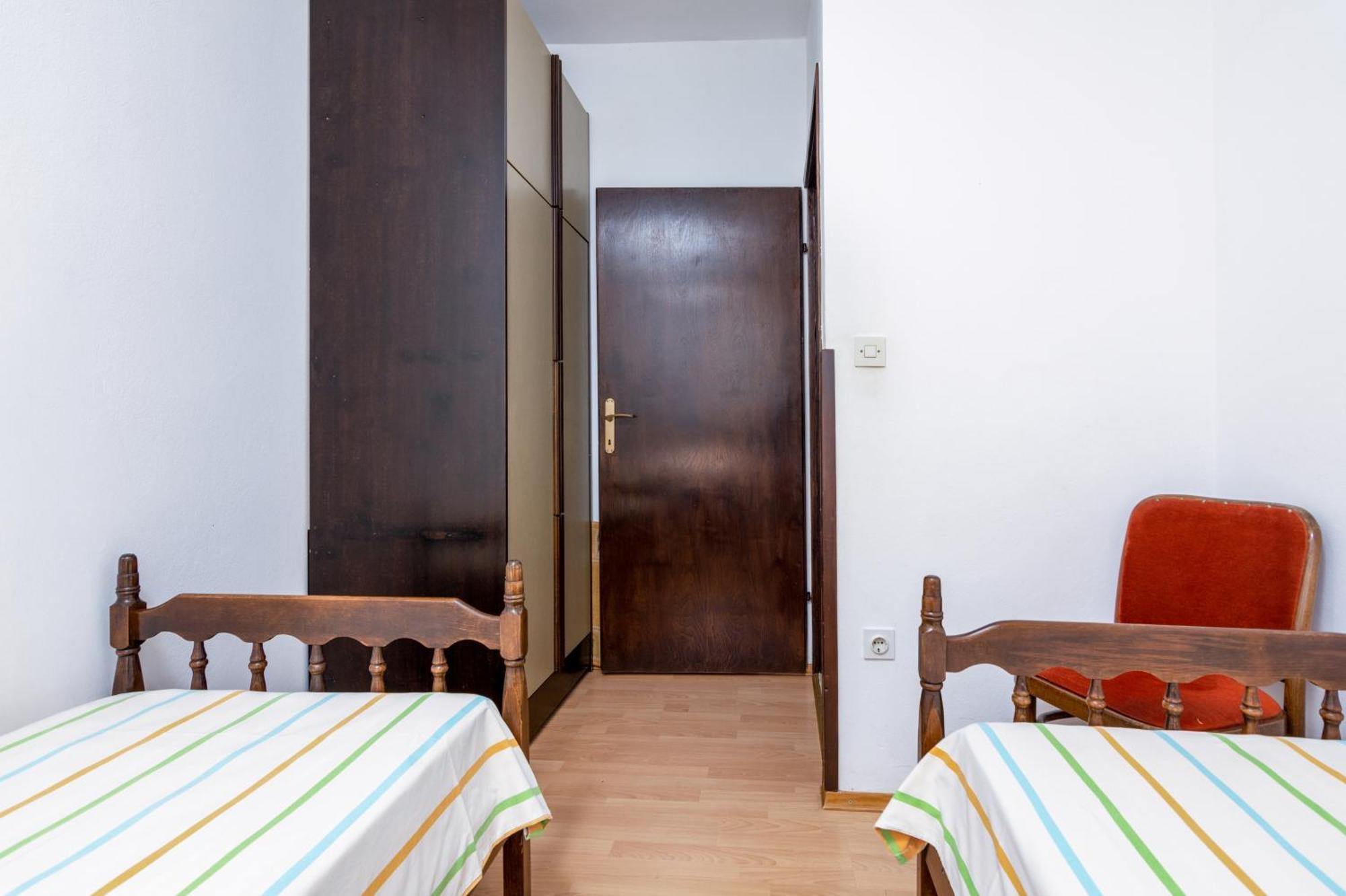 Apartments With A Parking Space Medulin - 7494 Quarto foto